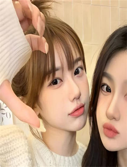 恐怖片文化解读：《入目皆是你》的叙事结构与视觉语言 ——深入探索恐怖片的艺术世界