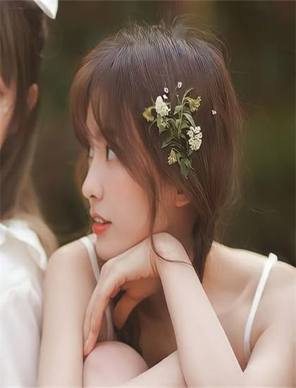 探索《顶级咨询》的奥秘引人入胜的：隐藏细节与深层意义，双语字幕